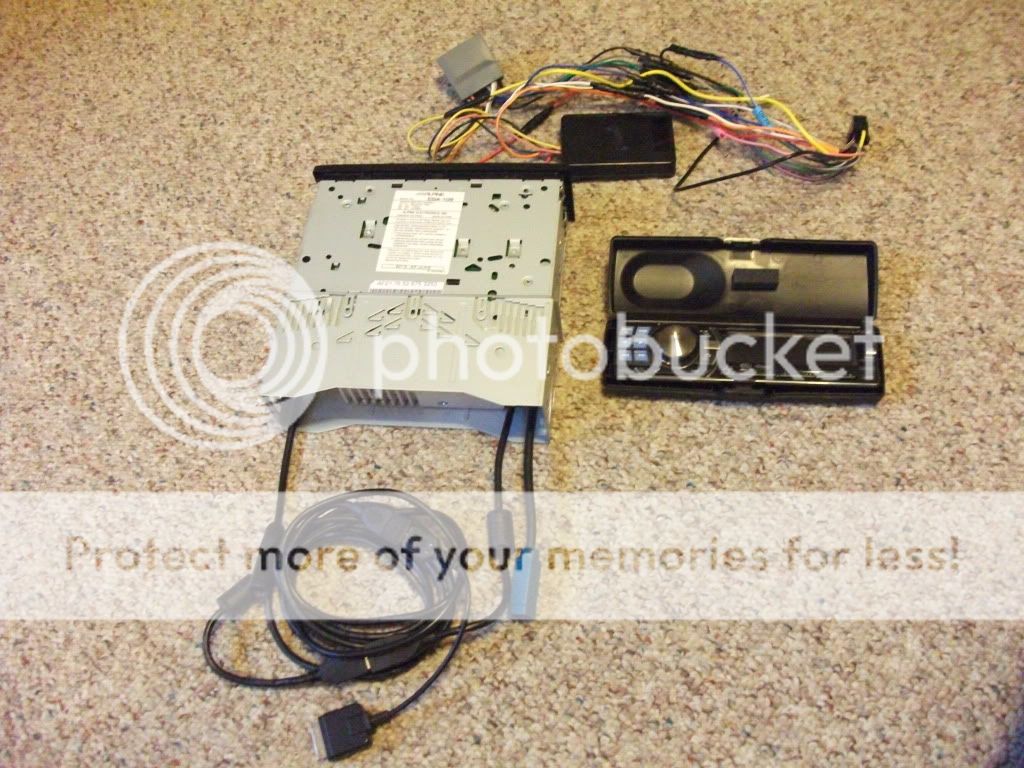 FS Jeep Patriot dash kit, wire harness, antenna adaptor, Kicker amp